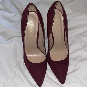 Suede Pumps